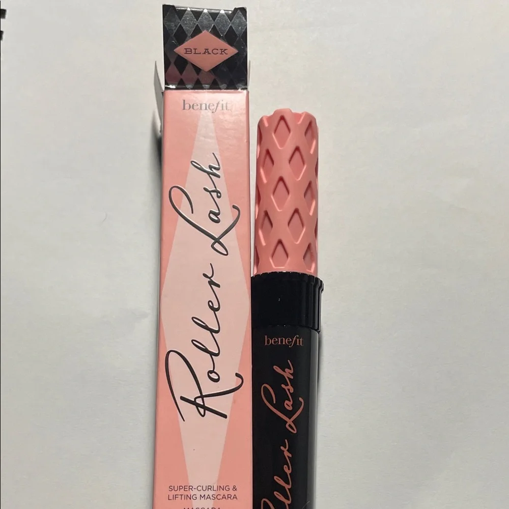 Benefit Roller Lash Mascara - Light Pink Packaging